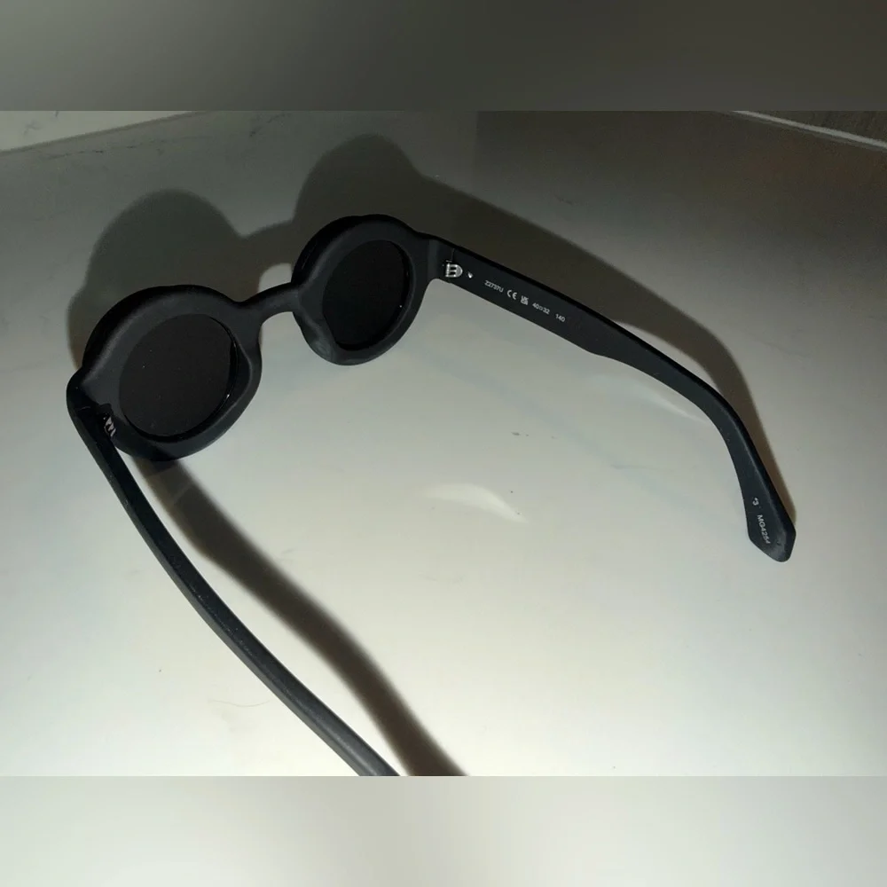 Louis Vuitton Super Vision Round Sunglasses - Picture 4 of 8
